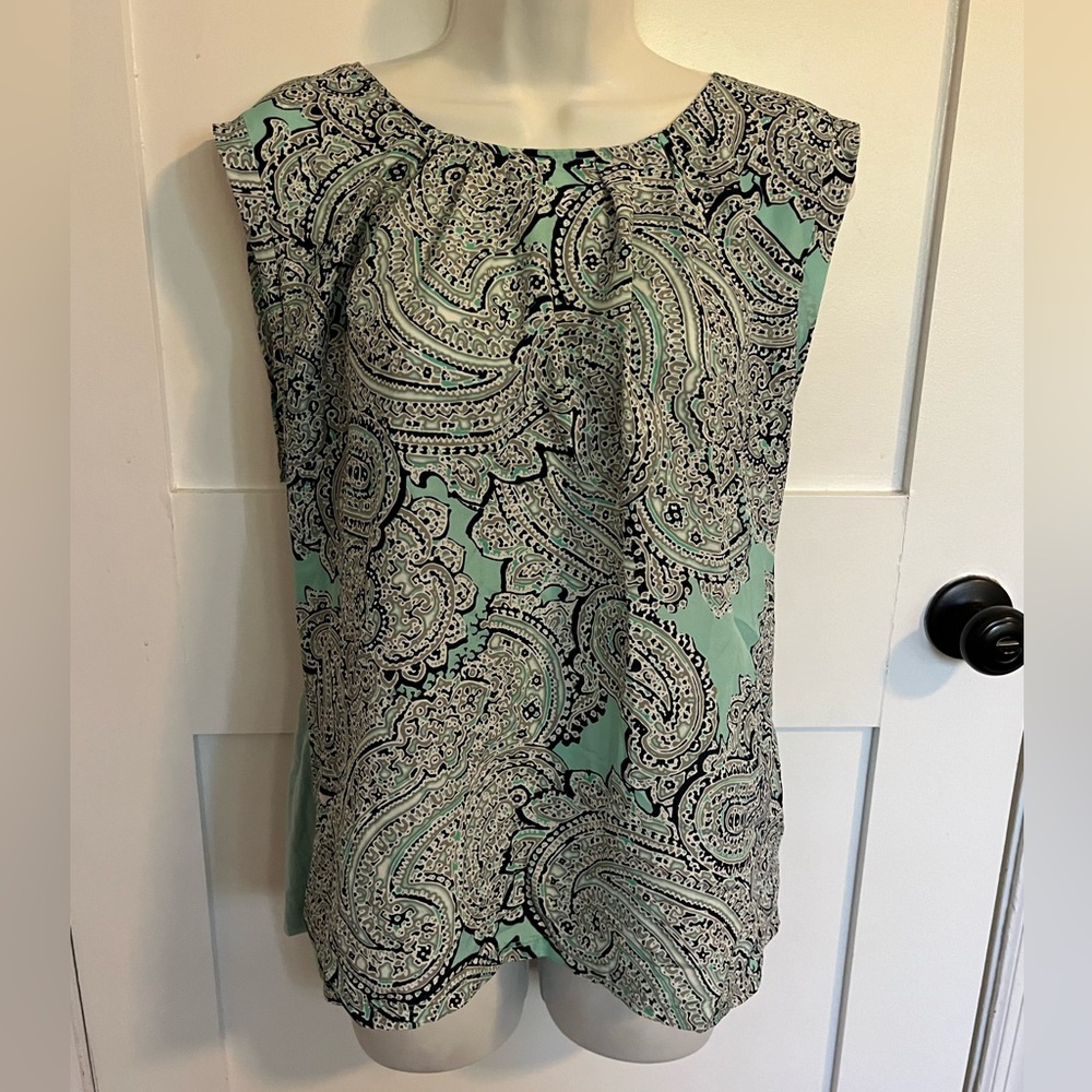 The Limited - blue/green paisley short sleeve blouse - size large